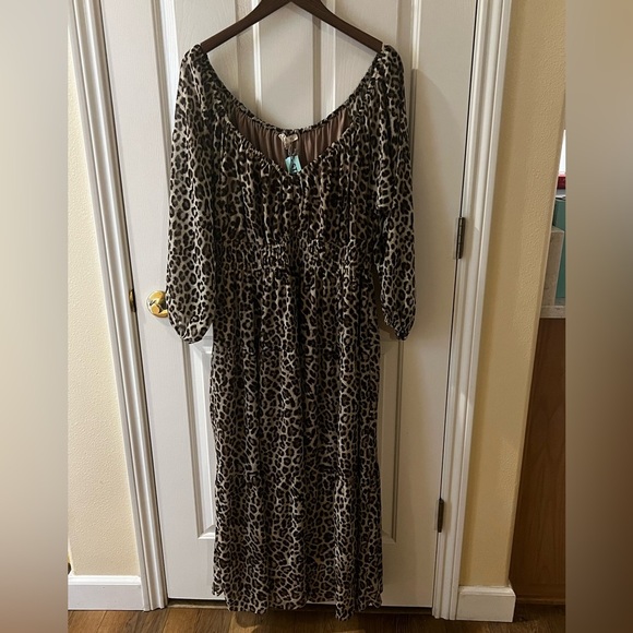 Nine Britton Animal Print Midi Dress - Picture 5 of 5